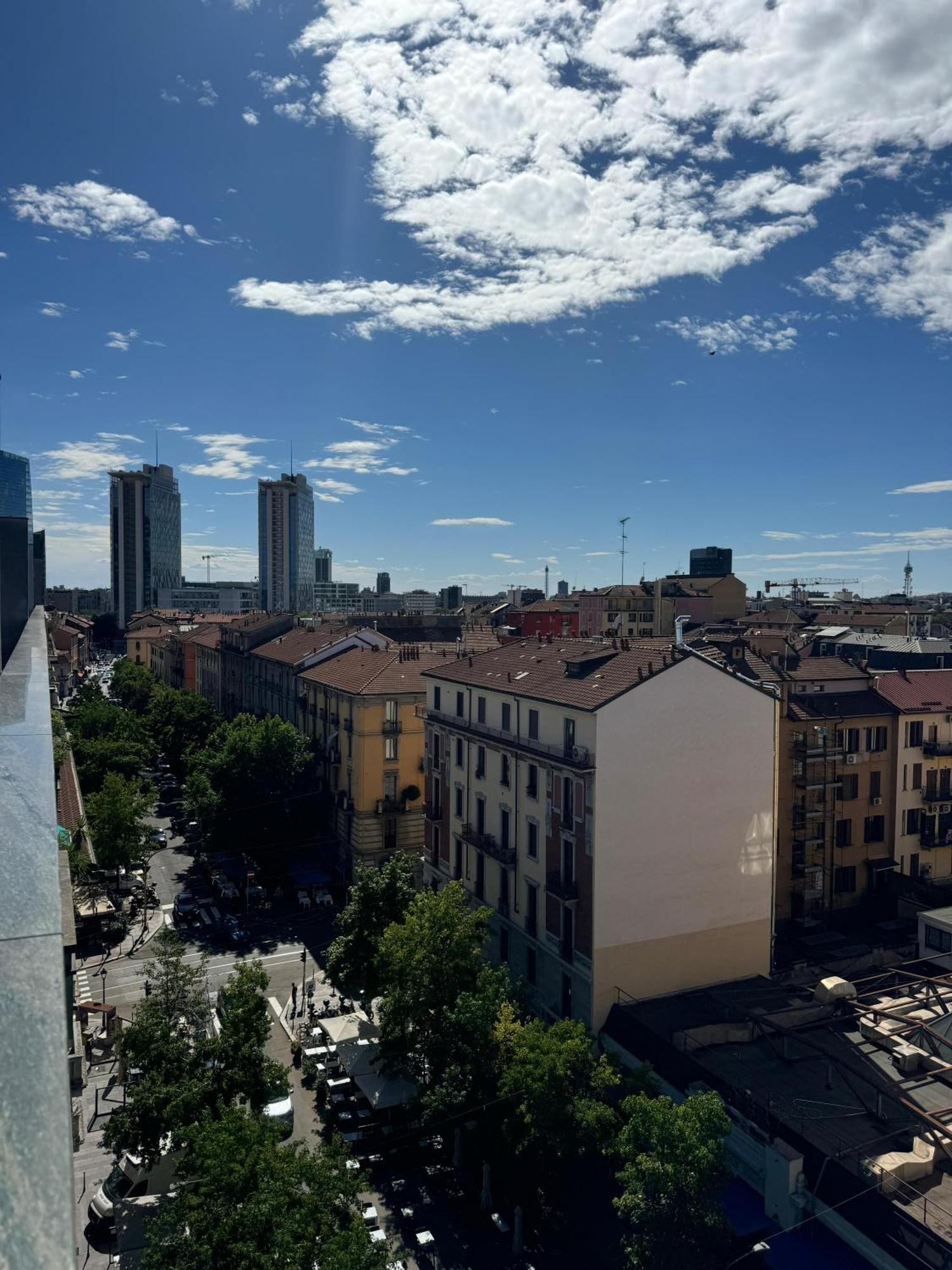 Appartamento Isola- Attico Con Balcone Milano Dış mekan fotoğraf